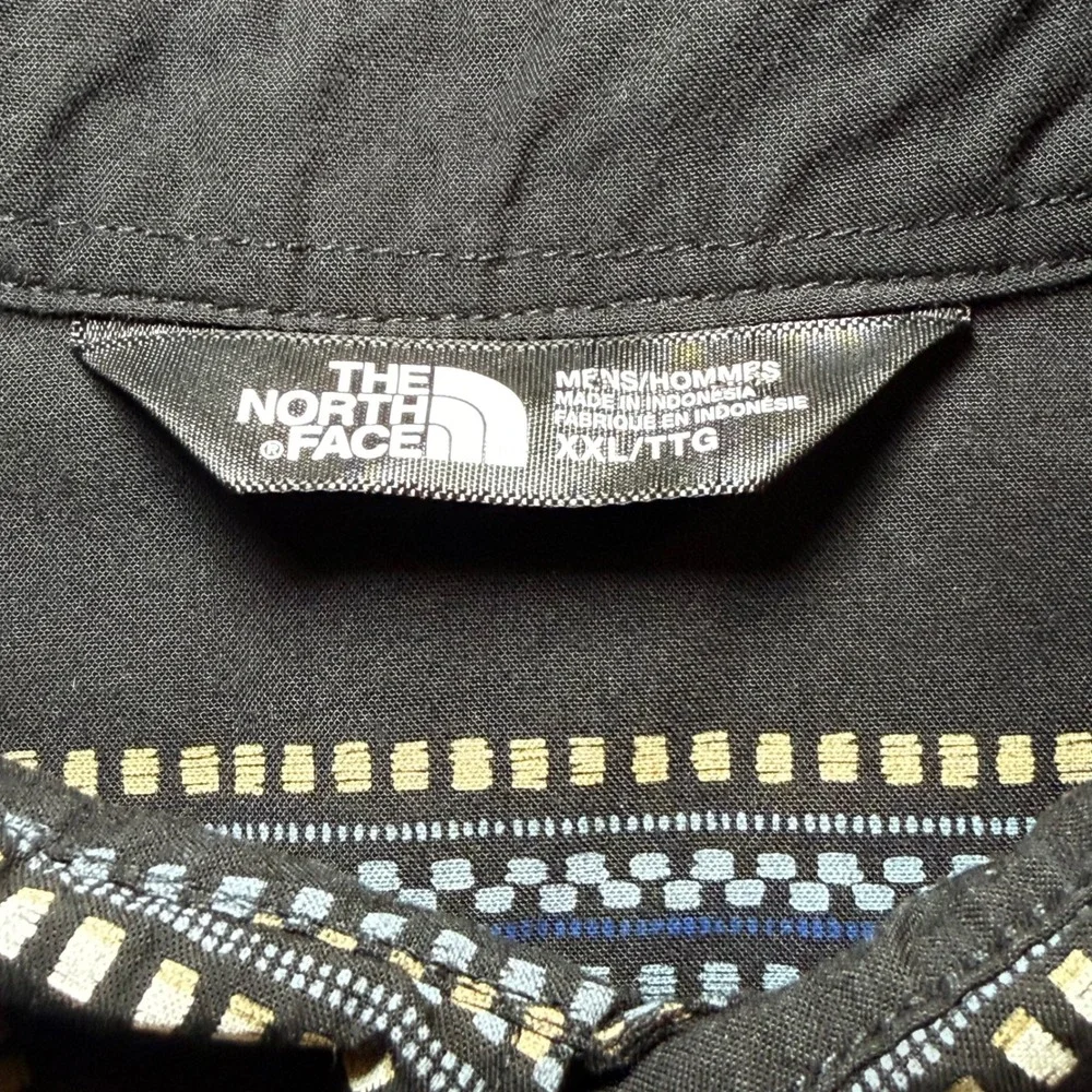 The North Face Mens XXL Black Geometric Striped Long Sleeve Button Down Shirt